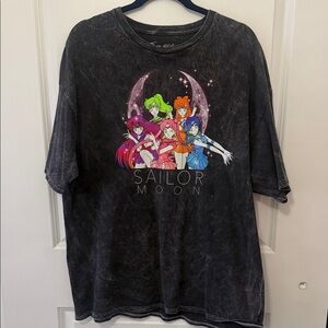 Sailor Moon Graphic Tee - Size XL